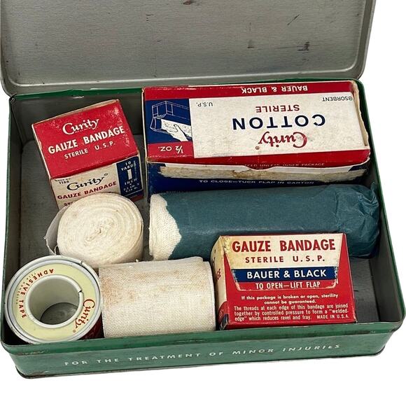 Curity Automobile First Aid Kit Vintage Medical Kendall Company Gauze Bandage - Picture 7 of 7
